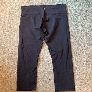 Lululemon crop pants